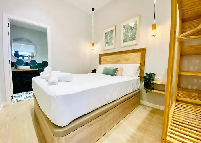 Florit Flats - The Cabanyal Suites 04 * Walencja